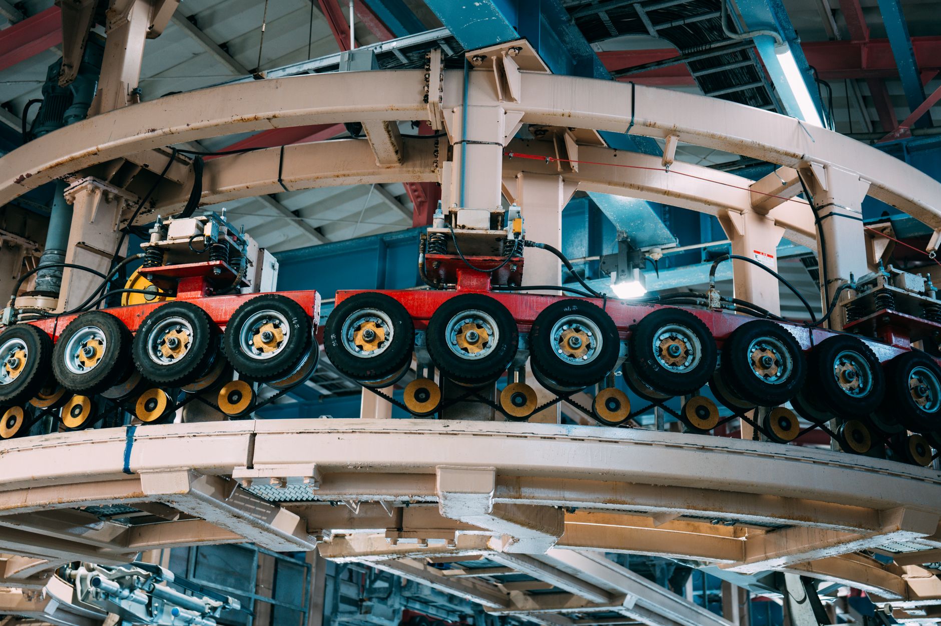 Airport Baggage Handling System Integrator Comparison: Vanderlande, Beumer and the Rest